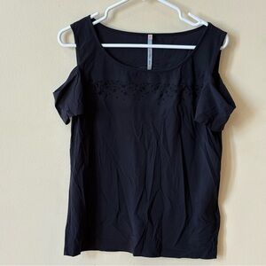 Cop. Copine Alfene Cold Shoulder Top